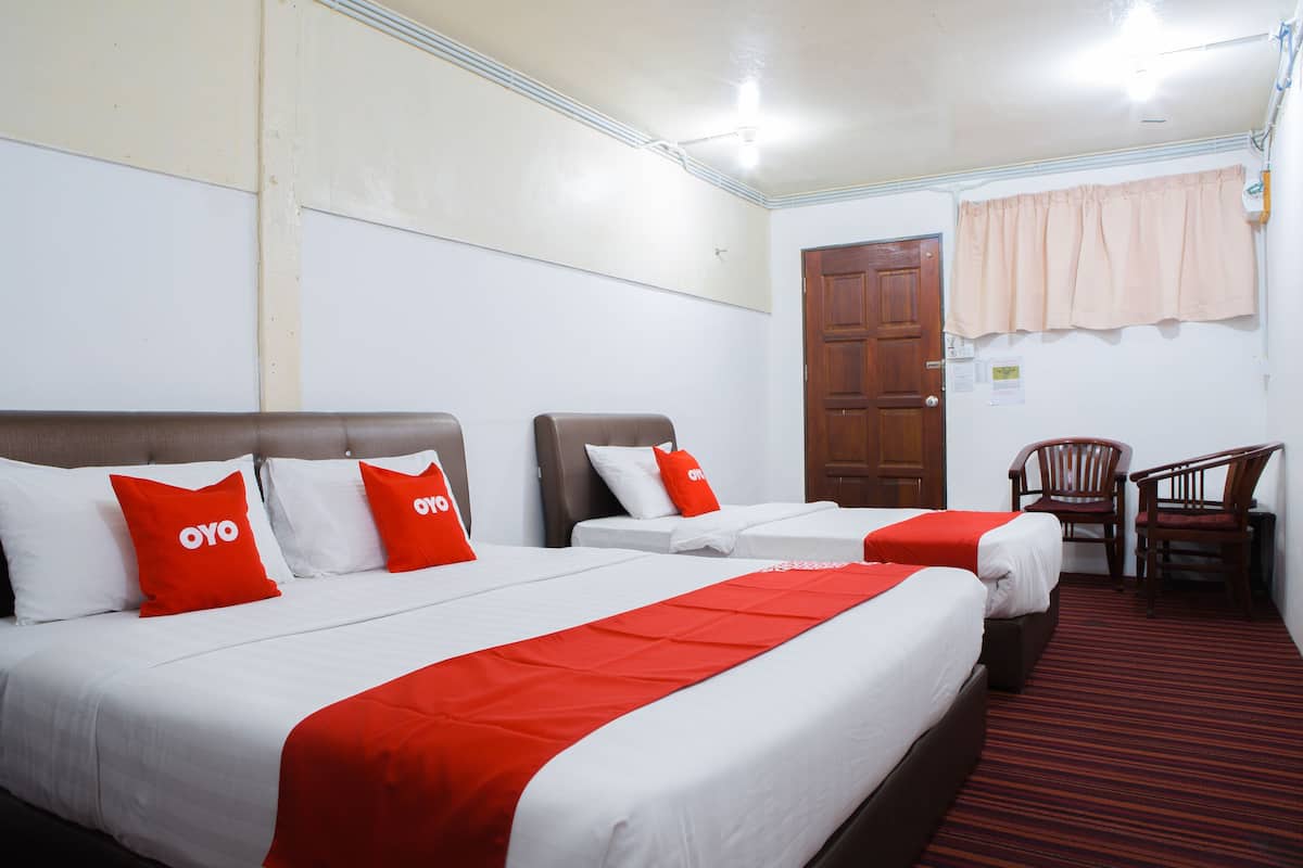 Suite Superior | Ruang kerja ramah laptop, Wi-Fi gratis, dan seprai linen
