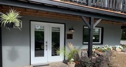 Logement Tranquille en Nature, Près de Toutes les Commodités!