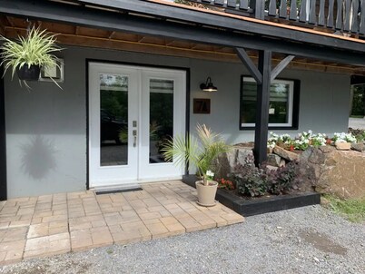 Logement Tranquille en Nature, Près de Toutes les Commodités!
