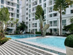2 outdoor pools - The Orient Resort & Spa by PSR (Pattaya)