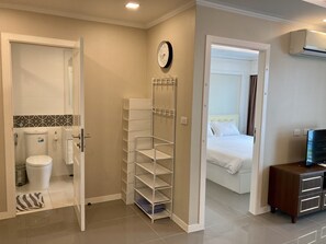 Apartment, eigenes Bad | Wohnbereich | Flachbildfernseher