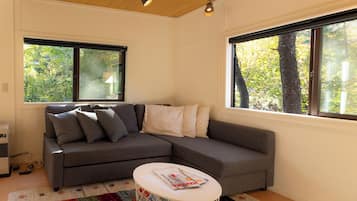 Hytte – basic, 2 soverom | Oppholdsområde