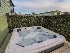 Cottage | Property grounds