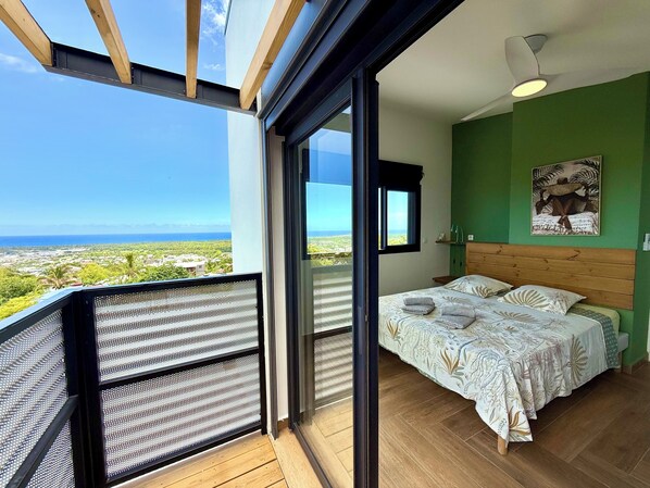 2 bedrooms, iron/ironing board, travel cot, Internet - Vacoa-Villa Salba. Panoramic view., ** Vacoa ** - Villa Salba. Jardin et vue panoramique. (L'Étang-Salé)