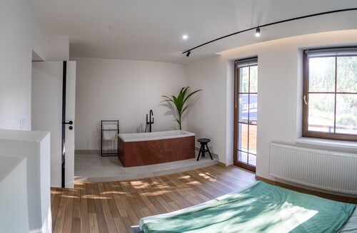 Paradise in Slovaks Paradise national park. Huge, modern 90 m2 apartment 