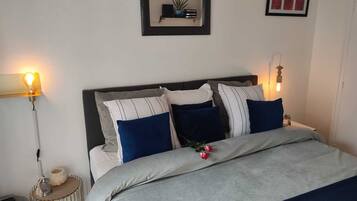 1 chambre, lit parapluie, Wi-Fi, draps fournis