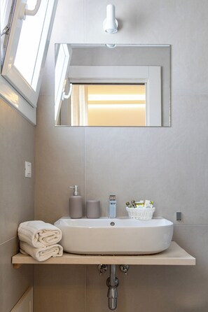 Family Apartment | Bathroom - Lido degli Angeli Case Vacanza & Beach (Porto Cesareo)