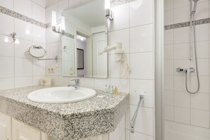 Hair dryer, towels