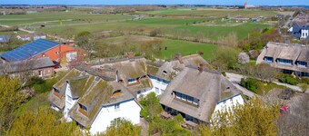 Süderhof 14 - im Südwesten von Keitum Gelegenes Reetgedecktes Haus