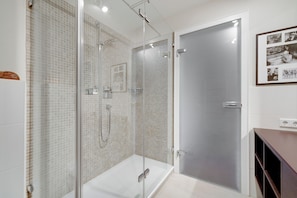 Hair dryer, towels - Haus Osterweg - Reetgedecktes Objekt im Ruhigen Südosten von Keitum (Sylt / OT Keitum)