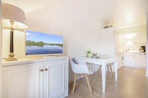 Kühlschrank, Ofen, Herdplatte, Geschirrspüler