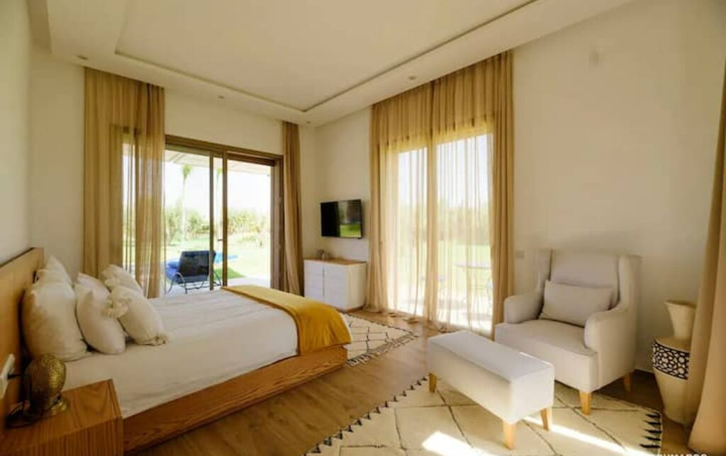 4 多间卧室、旅行婴儿床、WiFi、床单