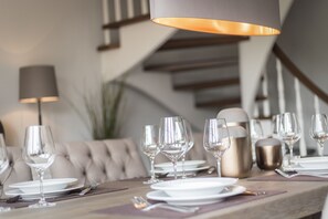 Dining - Süderwind 2 - Komplett Renoviertes Mittelhausteil Über 3 Ebenen (Sylt / OT Keitum)