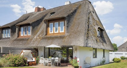 Reihenendhaus mit ca. 120 m², Bietet Zwei bis Sechs Personen Platz