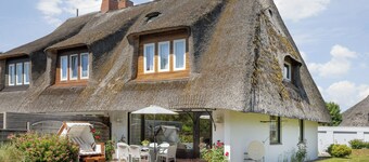 Reihenendhaus mit ca. 120 m², Bietet Zwei bis Sechs Personen Platz