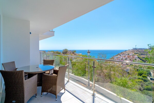 Outdoor dining - Balcon del Mar Seaview 111 by Casasol (Nerja)