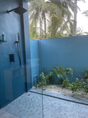 Junior Double Room | Bathroom