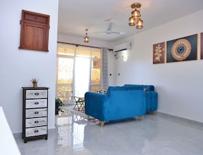 Deluxe Apartment | Living area