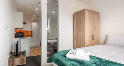 Lovely Budget 1 Bed Apartment in Halifax Centre