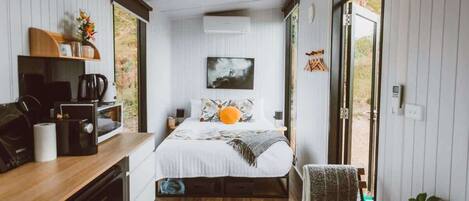 1 habitación y ropa de cama