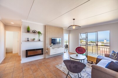 14 Big Bay Beach Club