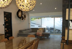 Interior - Renovated house near forest and beach (Saint-Jean-de-Monts)