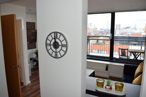 Interior - Penthouse 1-bed Apartment With Amazing Views (Birmingham)