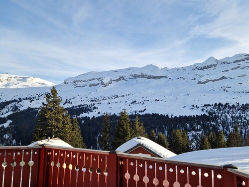 Bright Chalet in Flaine with garage and large living room