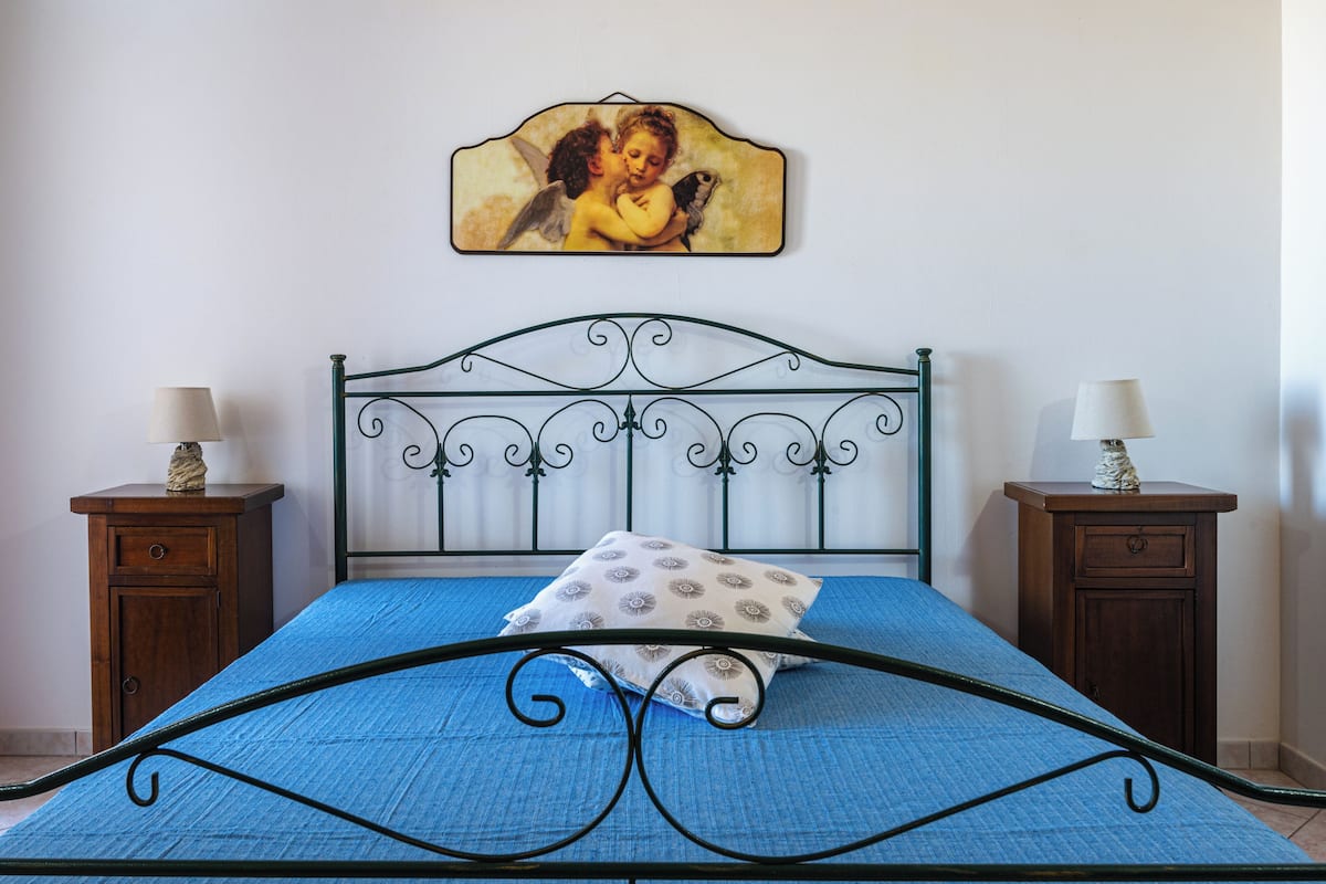 Room (BAIA DEI TURCHI) | Premium bedding, memory-foam beds, individually decorated