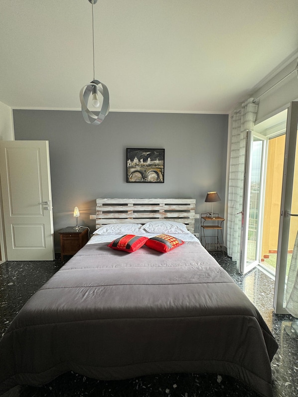 Panoramic Double or Twin Room | Desk, free WiFi - Urban cosy rooms (Rome)