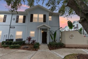 Exterior - Cozy 4BDR House near Disney! (Kissimmee)