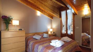 Apartment, 2 Bedrooms, Balcony, City View | 2 bedrooms, soundproofing