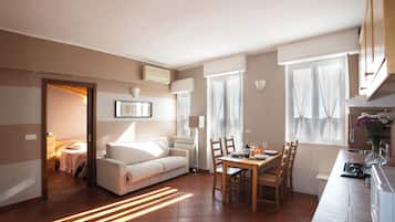 Apartment, 2 Bedrooms, Balcony, City View | Living area