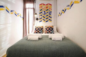 1 dormitorio, tabla de planchar con plancha, cuna de viaje y wifi gratis