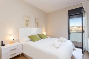 3 bedrooms, iron/ironing board, travel crib, free WiFi