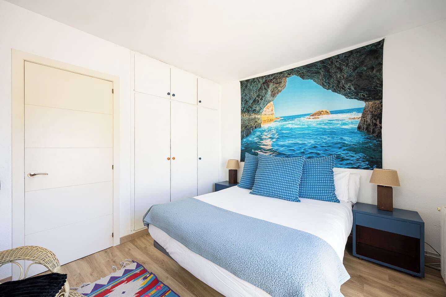 4 bedrooms, iron/ironing board, free WiFi, bed sheets