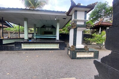 SPOT ON 93441 Gians Homestay Near SMKN 2 Kuripan