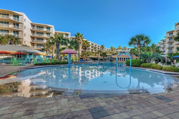 Piscine extérieure, piscine chauffée