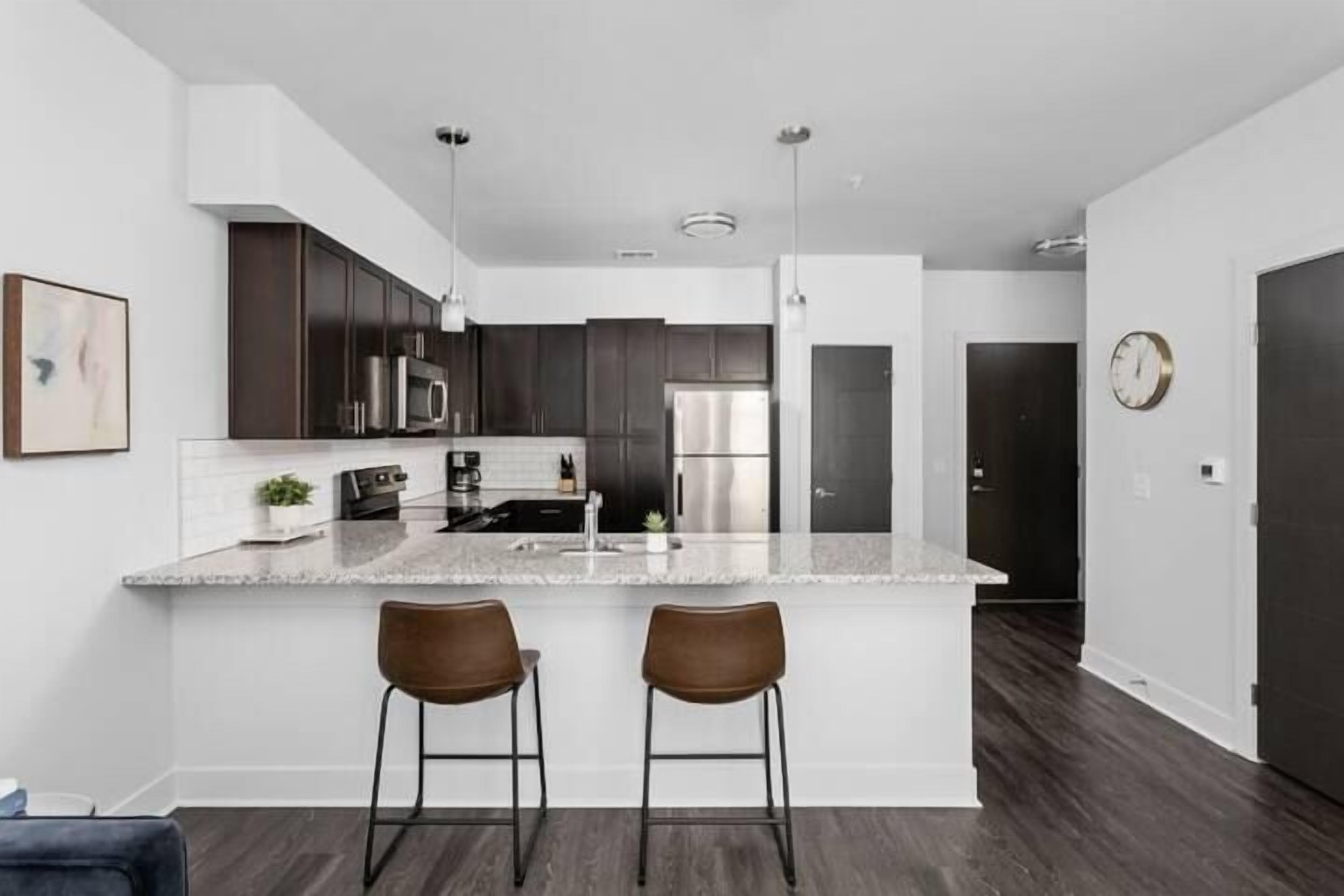 Apartemen Deluks, 3 kamar tidur | Dapur pribadi | Lemari es, microwave, oven, dan kompor