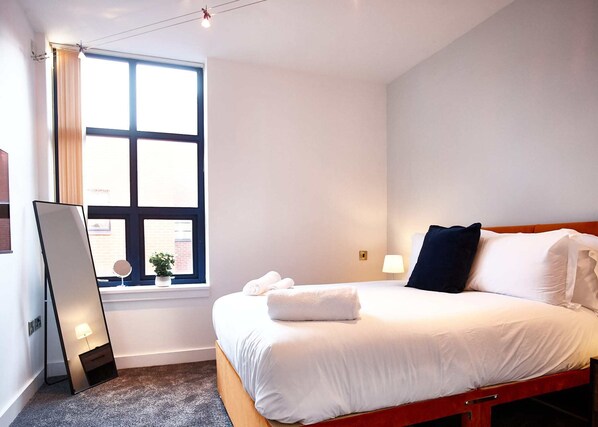 1 slaapkamer, een strijkplank/strijkijzer, reisbedje, wifi