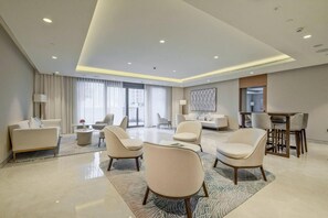 3 bedrooms - Downtown - Act 1 Act 2 Tower 2 3308 (Dubai)