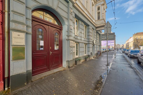 Front of property - Stylish Apartment in Wrocław by Renters (Wroclaw)