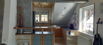 Gemütliche, Moderne Ferienwohnung im Herzen der Pfalz. Wanderwege in der Nähe
