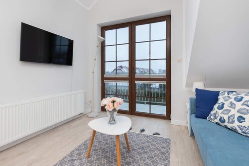 Cozy Apartment | Balcony | Parking | Close to the Beach