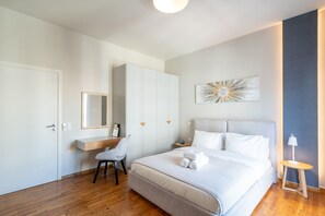 3 bedrooms, in-room safe, individually decorated, individually furnished