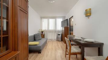 Apartment, 1 Bedroom, Kitchen | Living room