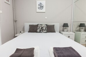 Deluxe Apartment | 2 bedrooms, free WiFi