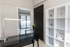 Concierge desk - Modern Luxury 2Bd Apt in Agios Dimitrios (Agios Dimitrios)