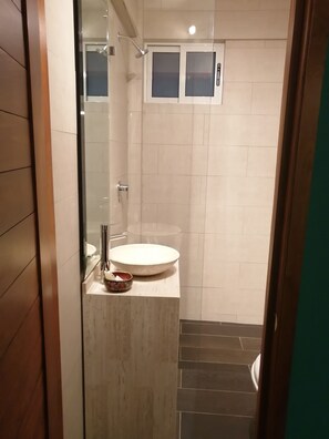 Handtücher, Seife, Toilettenpapier