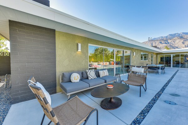 2 Mi To Downtown: Luxe Palm Springs Home! - Palm Springs, CA